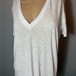 Monrow Classic White V-Neck Tee Size Medium